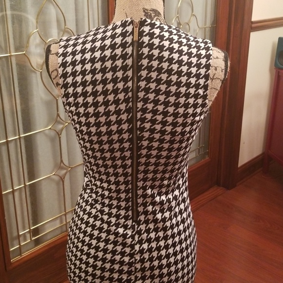 Kardashian Kollectoo dress - Picture 3 of 4